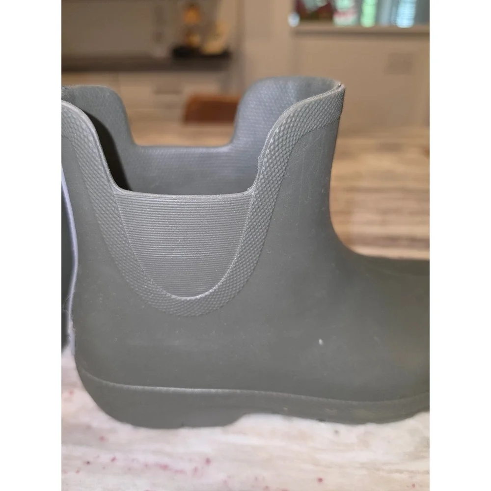 Totes Everywear Ankle Rain Boots Olive Green Waterproof Chelsea Booties US 6